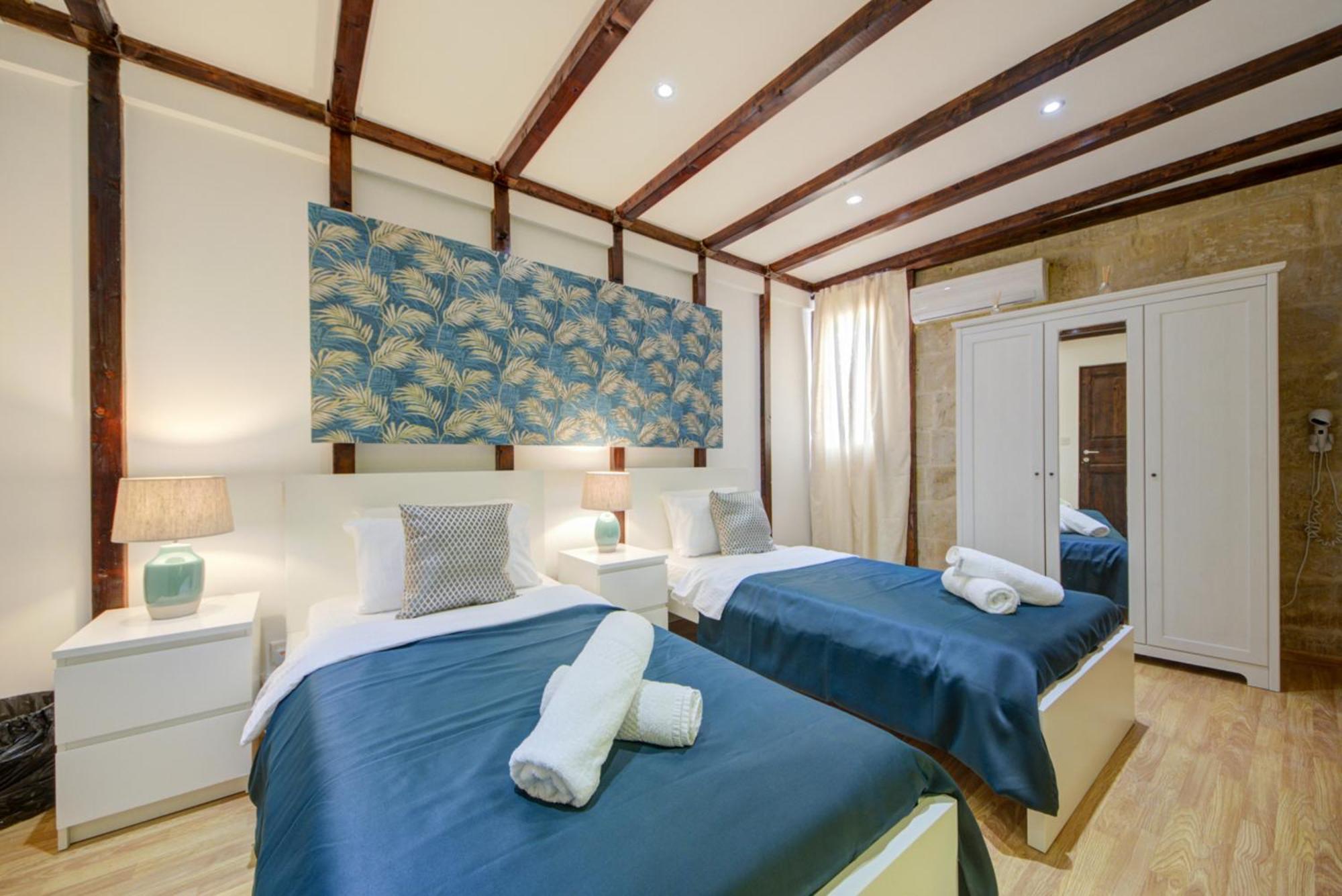 Valletta Waterfront Villa With Pool And Jacuzzi Εξωτερικό φωτογραφία